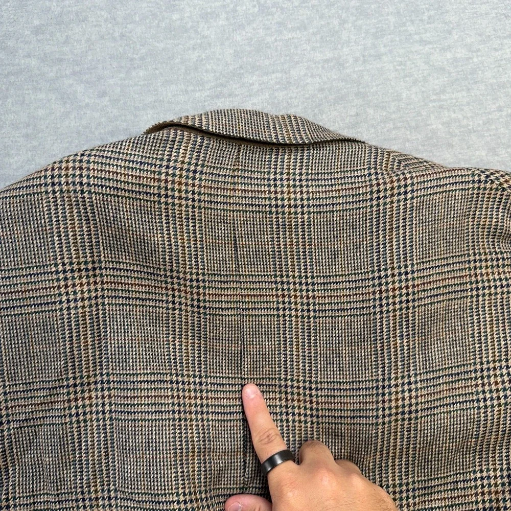 Tommy Hilfiger stain sleeve
